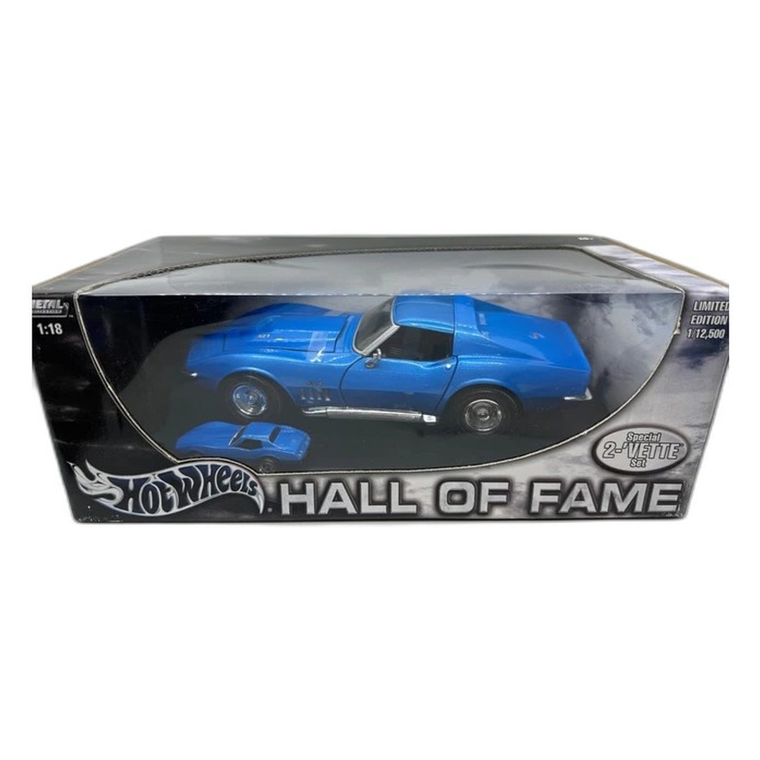 '69 Corvette (1:18) & '64 Stingray (1:64) Set
