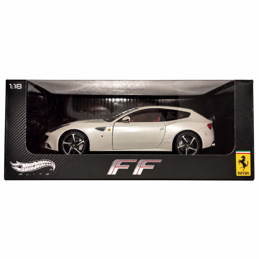 Ferrari FF (Pearl White)