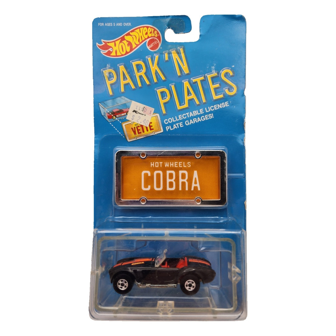 Classic Cobra (Black, Blackwalls)