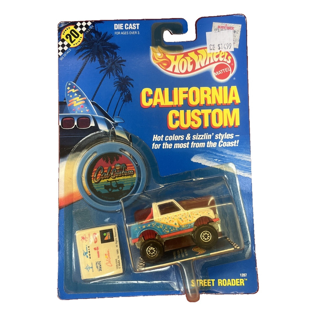 Street Roader (White and Light Blue, Red Interior, CTS Wheels)