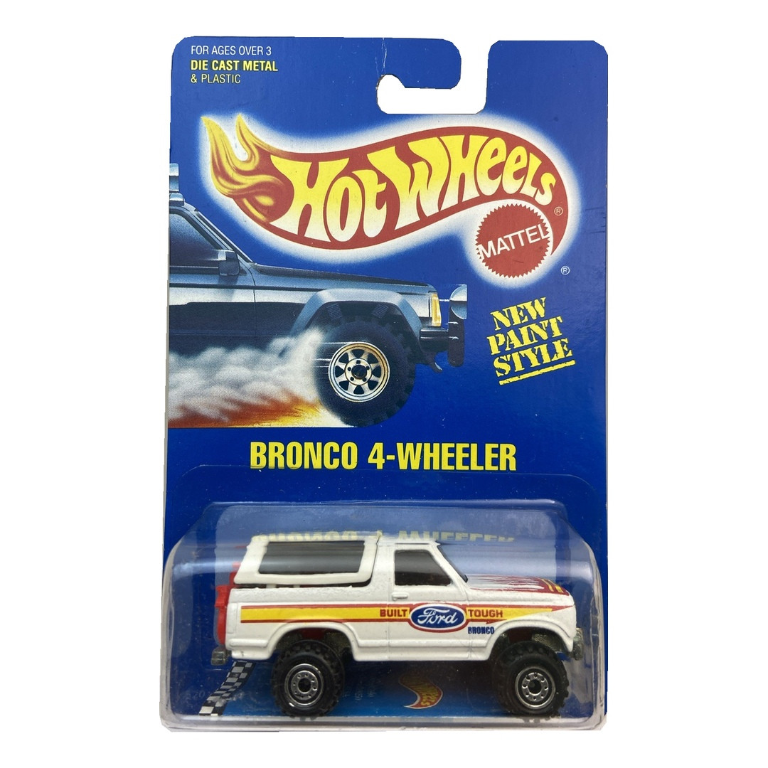 Bronco 4-Wheeler (White)