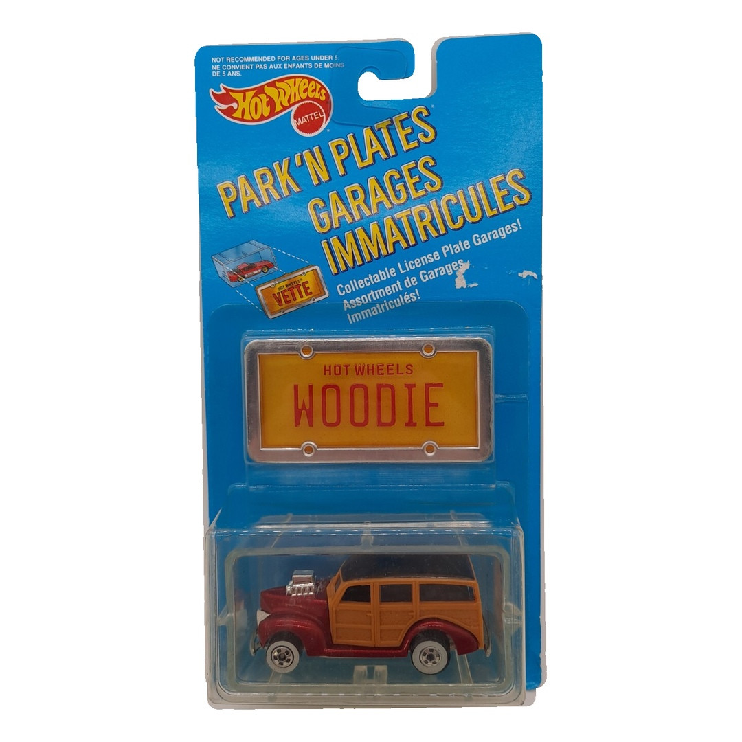 '40s Woodie (Metalflake Red, Whitewalls)