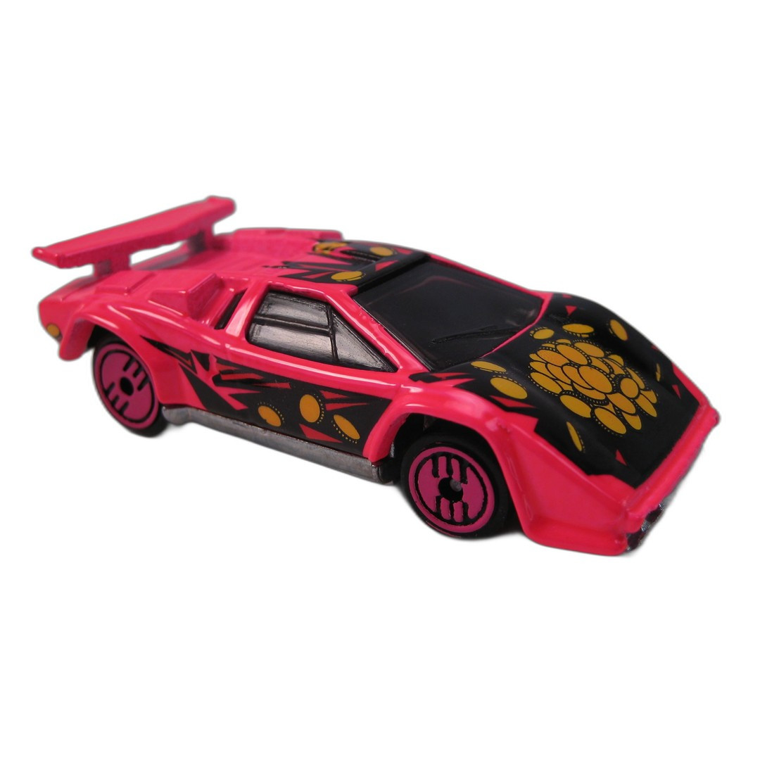 Lamborghini Countach (Bright Pink)