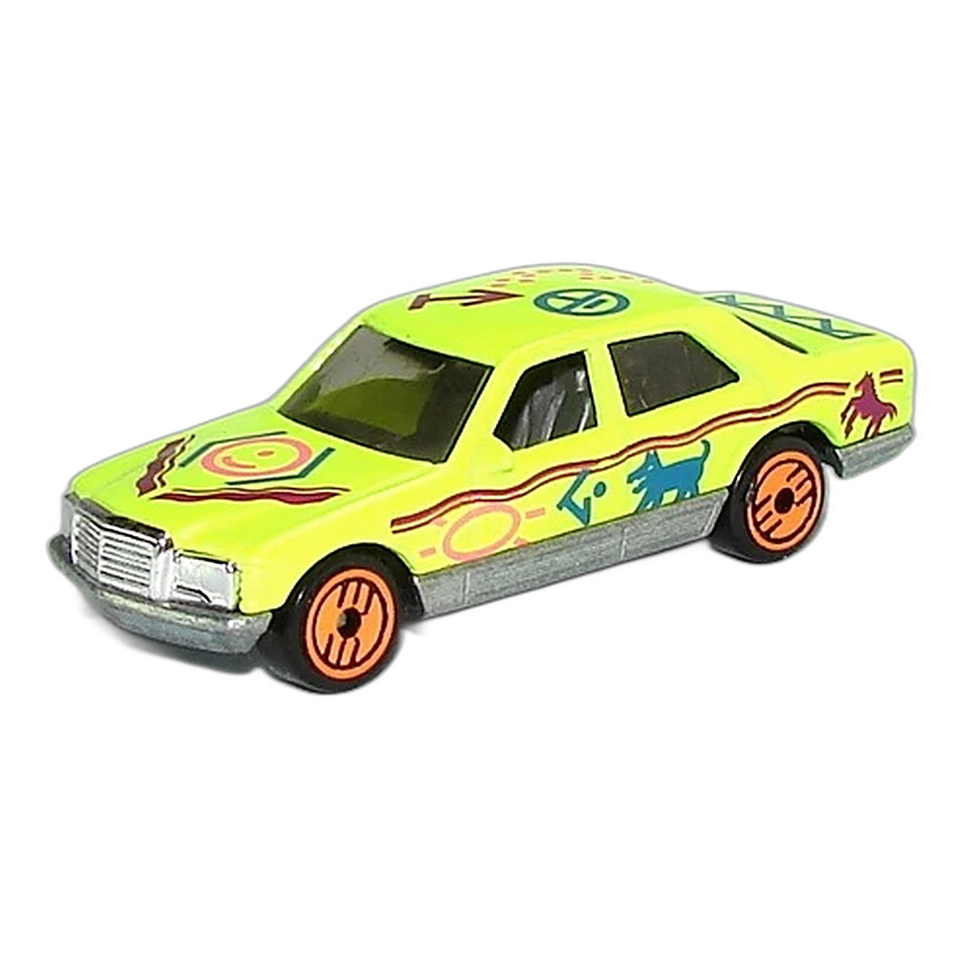 Mercedes 380 SEL (Yellow Green)