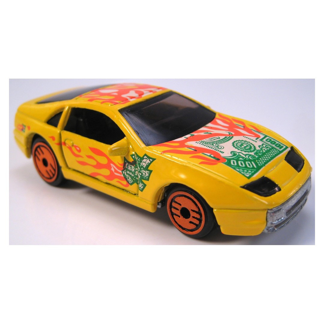 Nissan Custom Z (Yellow)