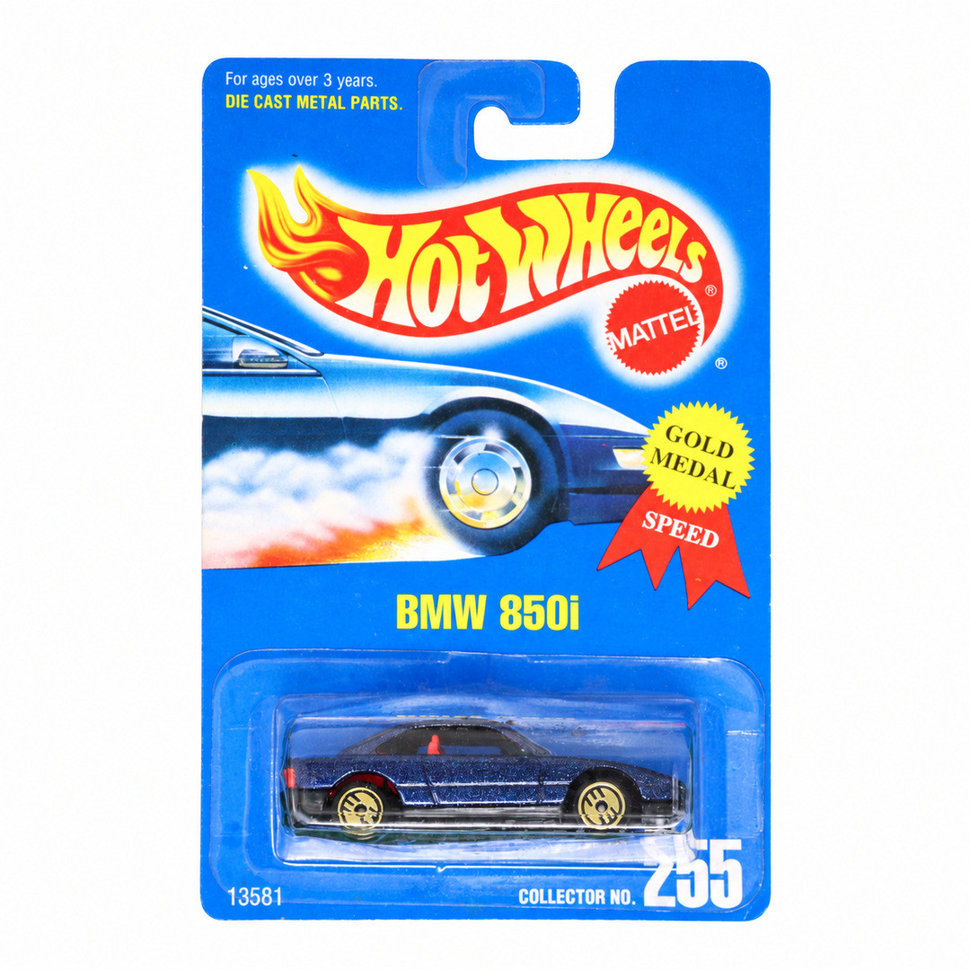 BMW 850i (Metalflake Dark Blue, Gold Medal Speed)