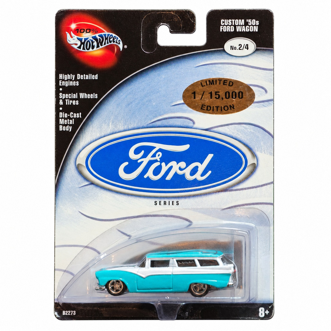 Custom '50s Ford Wagon (Turquoise & White)