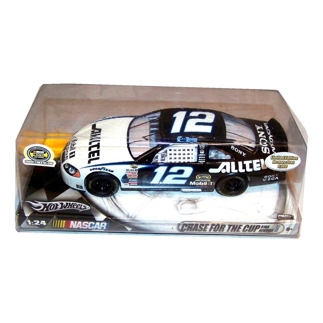 Hot Wheels 2004 Pro Racing — Chase for the Cup — 1:24 Dodge Intrepid ...