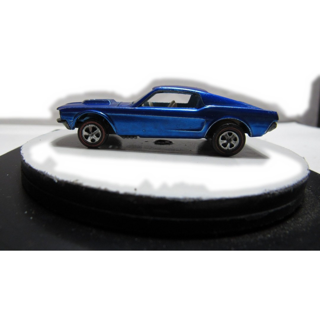 1970 Ford Mustang (Hobby - Spectraflame Blue)