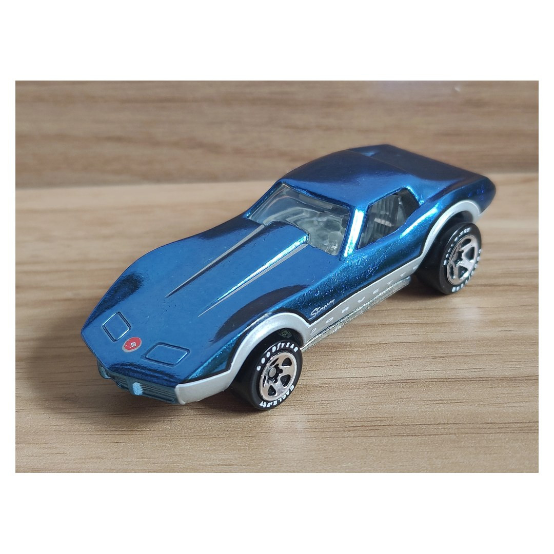 Corvette Stingray (Light Blue)