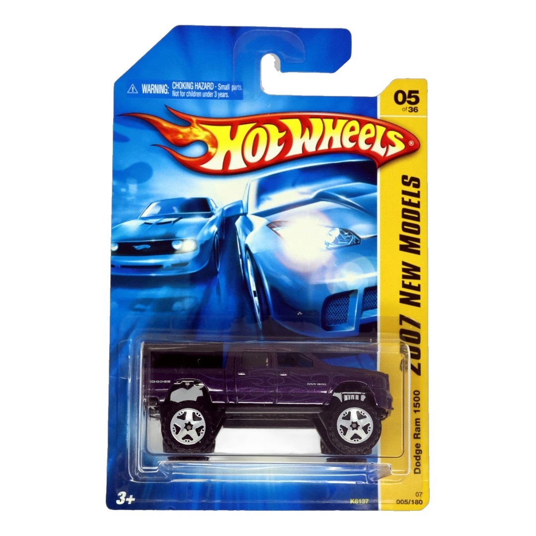 Dodge Ram 1500 (Metalflake Dark purple)