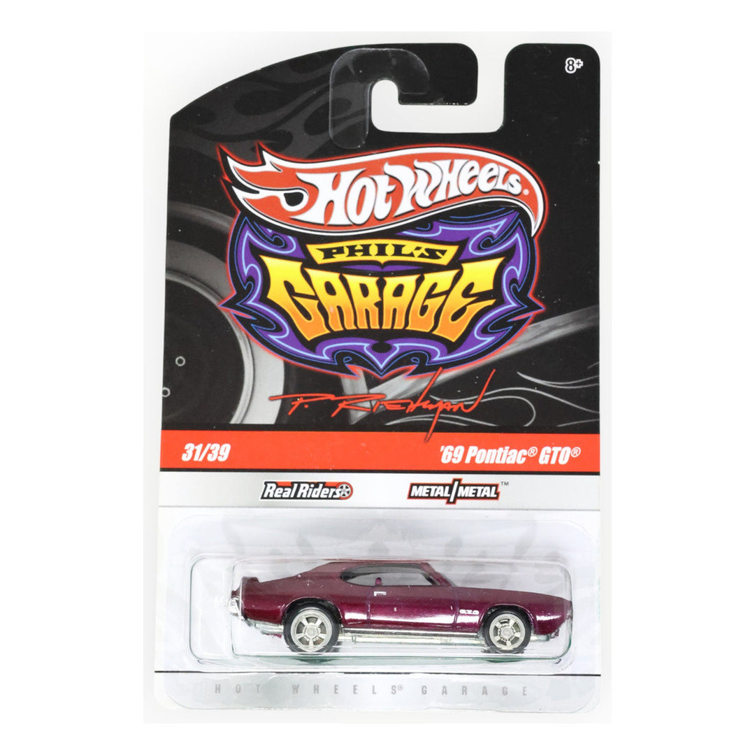 '69 Pontiac GTO (Metalflake Dark Magenta)