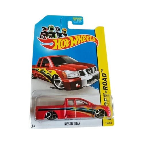 Nissan Titan (Metallic Red)