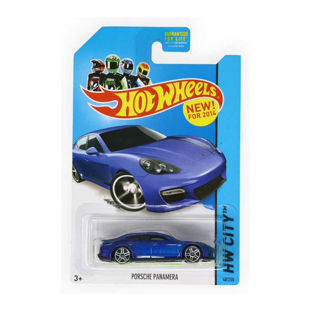 Porsche Panamera (Blue)
