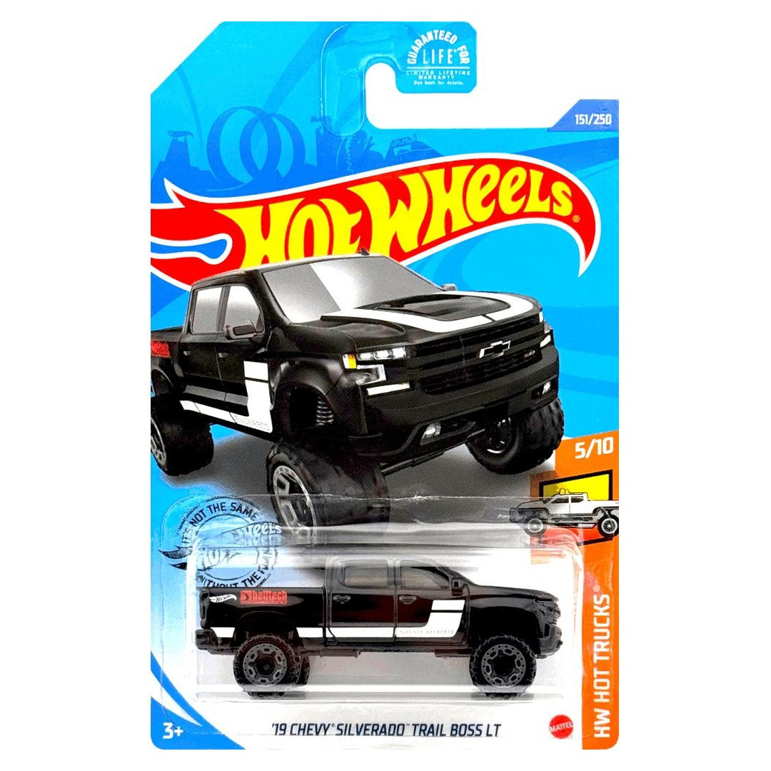 '19 Chevy Silverado Trail Boss LT (Black)