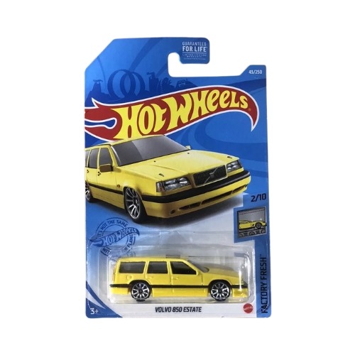 Volvo 850 Estate (Yellow)