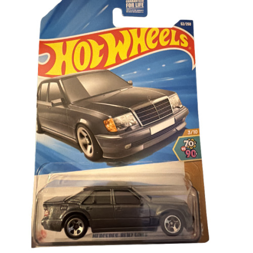 Mercedes-Benz 500 E (Metalflake Gray)